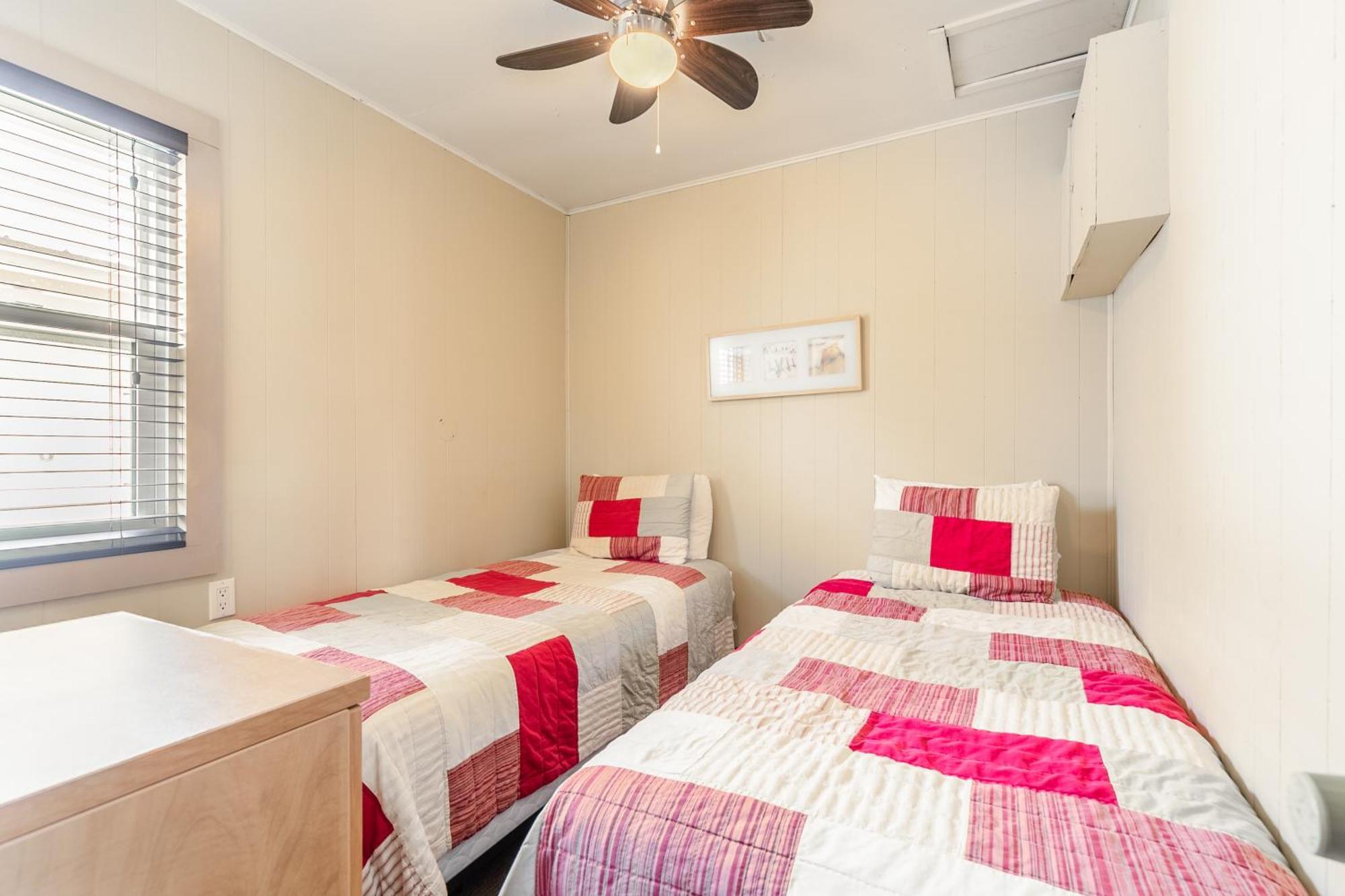 Bayside Cottage Rentals Port Rowan Esterno foto